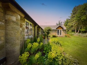 Photo 35- click for photo gallery